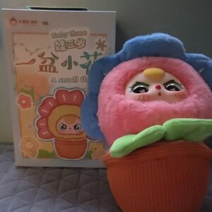 Baby Three Plush Flower - Pink & Blue Stuffed Keychain